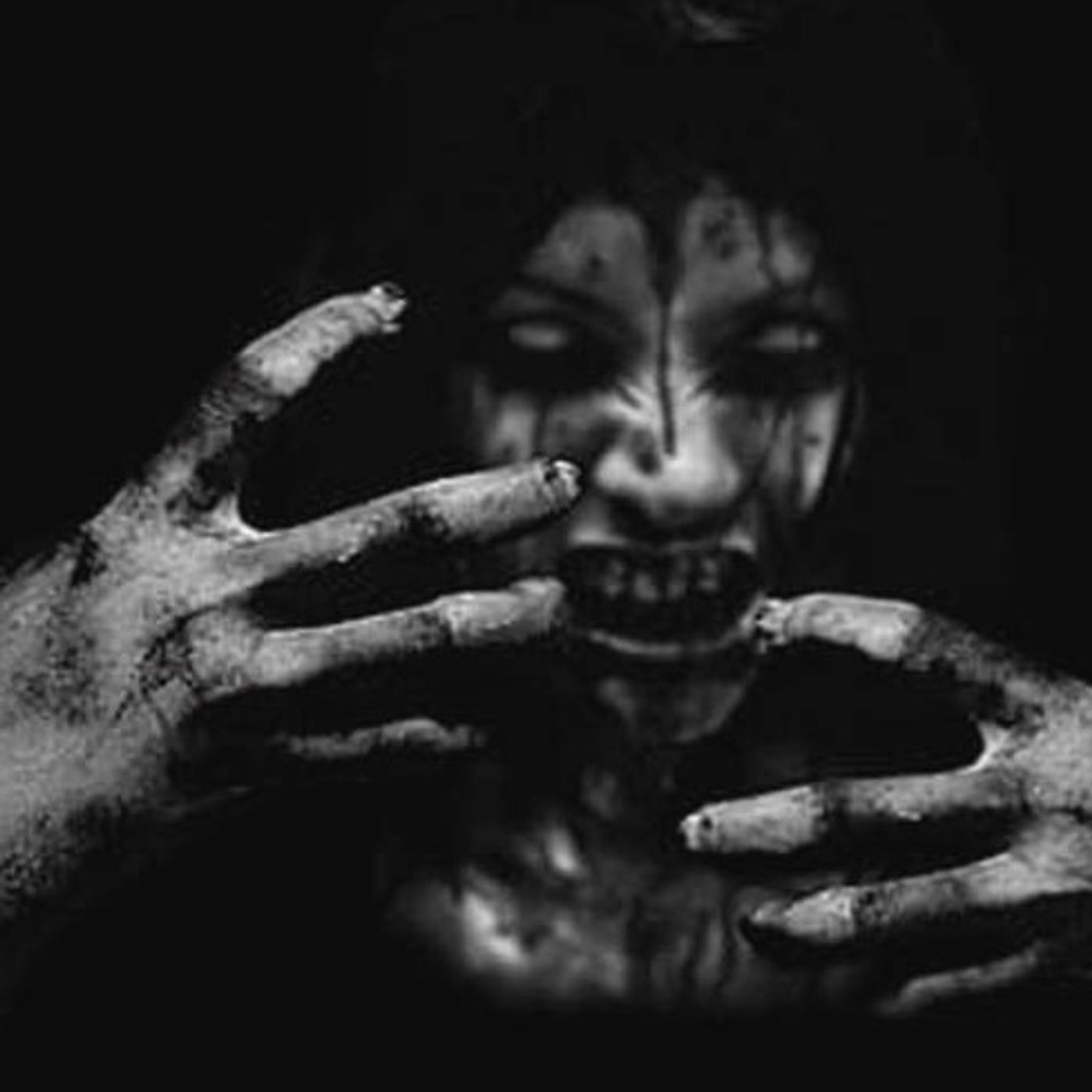 Desde Ese Día Mi Reflejo No Fue El Mismo ( Recopilación De Espectros #1 )