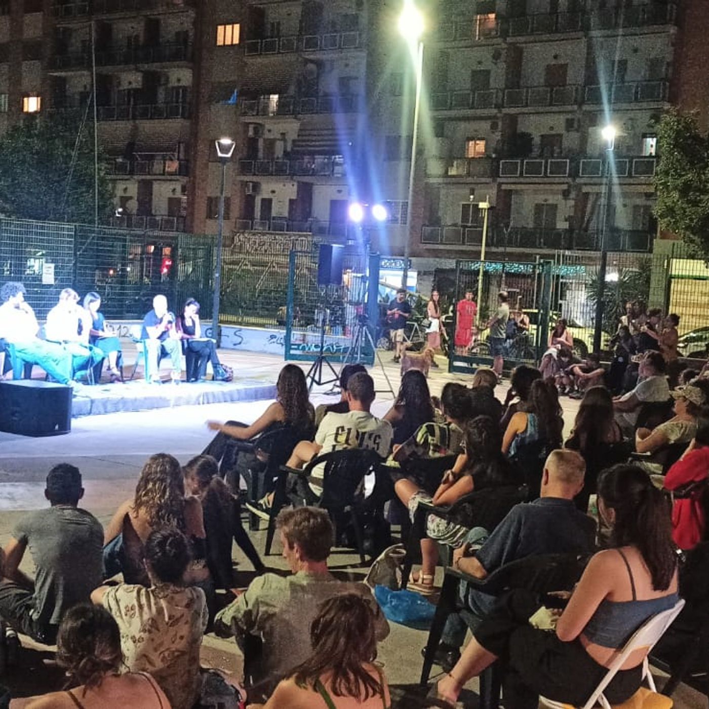 #315 maturità, il viaggio nelle scuole della Capitale, arriva il bonus "spazzino", taxi introvabili a Roma e tante altre storie di Roma episode artwork