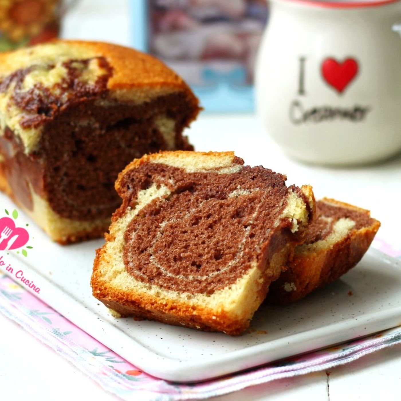 Plumcake bicolore allo yogurt "un dolce soffice e variegato" episode artwork