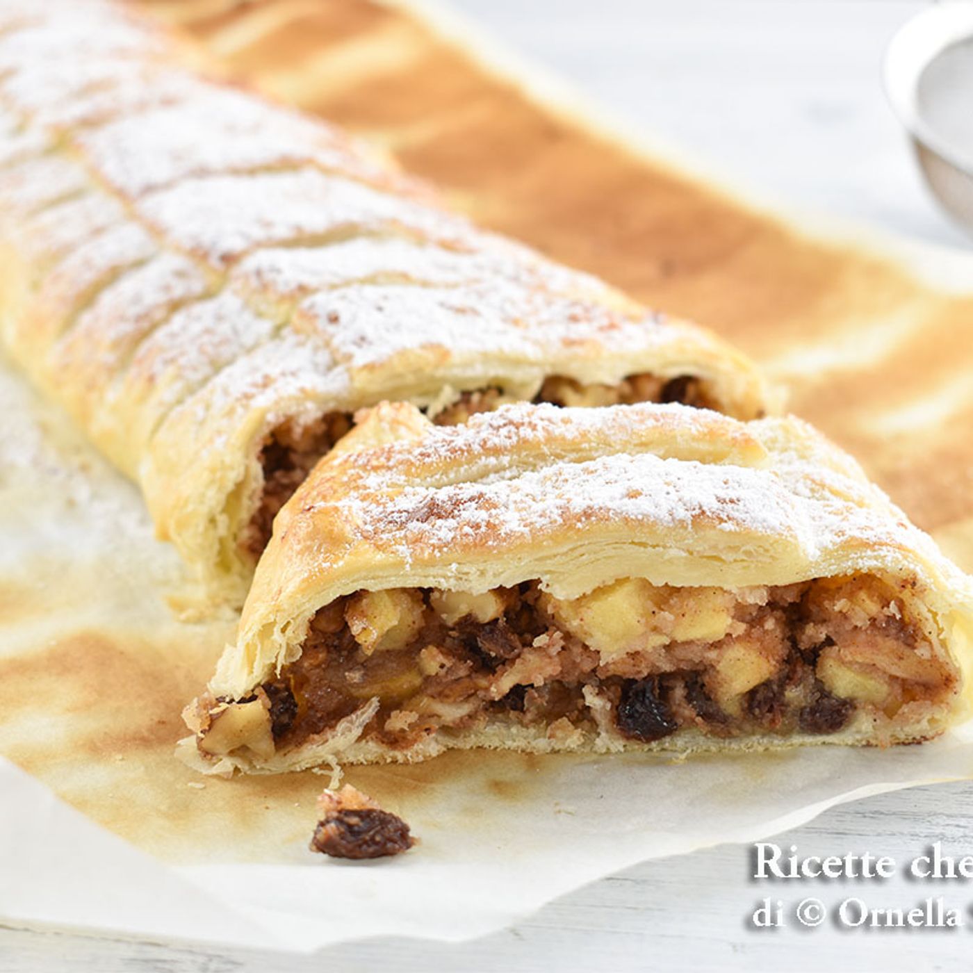 Strudel di mele con pasta sfoglia pronta ricetta veloce episode artwork