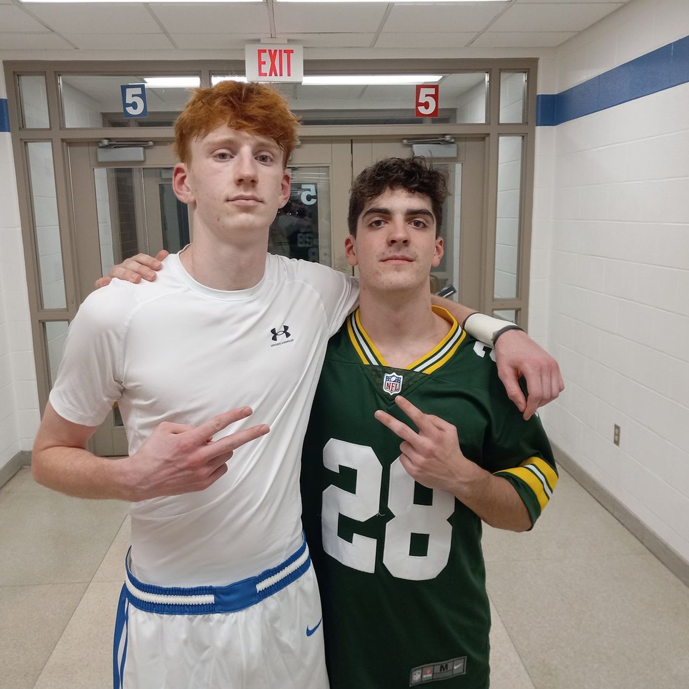Peotone rides 3rd-quarter surge to home conference win over Herscher episode artwork