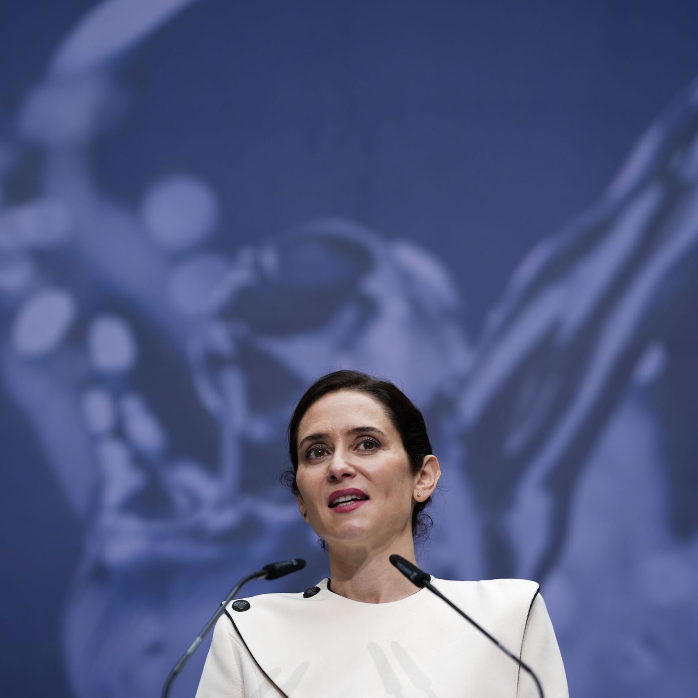 Madrid es Noticia: Ayuso y Almeida arremeten contra Sánchez por su postura ante Irán