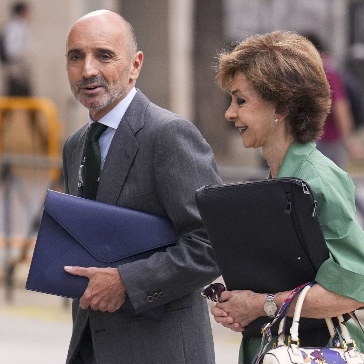 Es Noticia: Julio Martínez señala a Zapatero episode artwork
