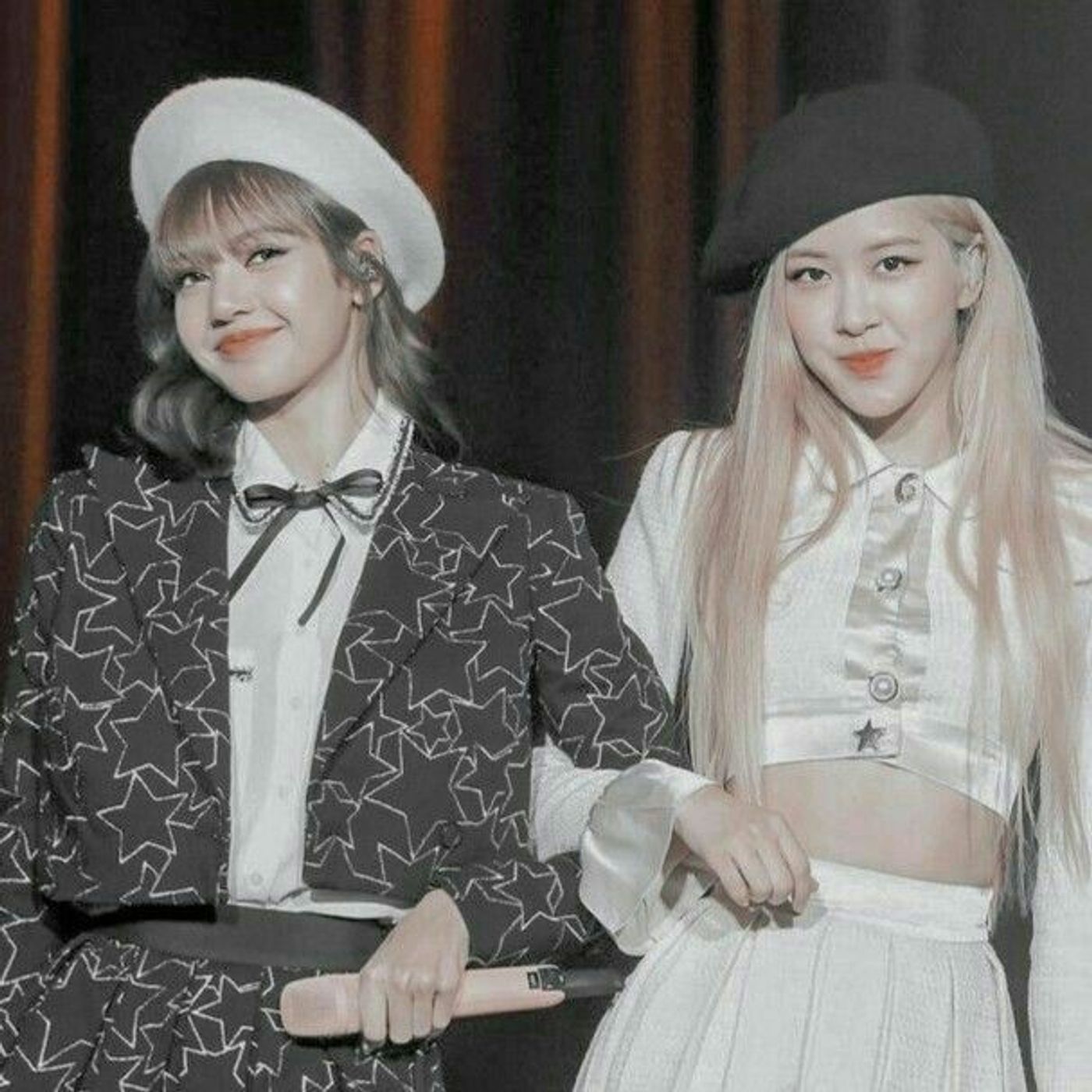 ROSÉ - LİSA - L.O.V.E episode artwork