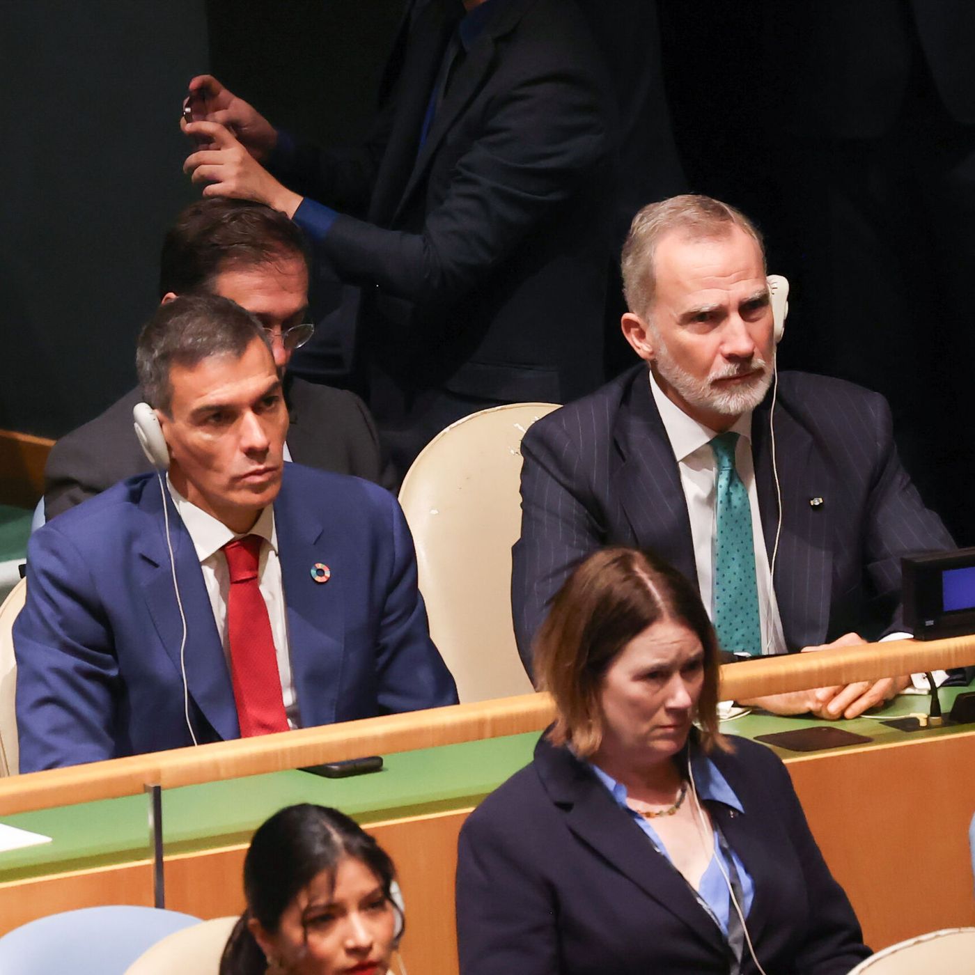 La República de los Tonnntos: Sánchez arrastra al Rey ante México