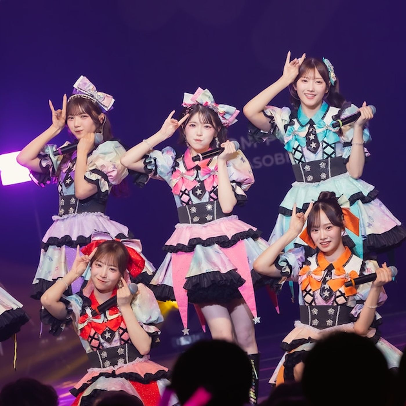 fav me、王道アイドルの顔も実力派グループの顔も見せたデビュー1周年ライブ（ライブレポート / 写真16枚） - 音楽ナタリー episode artwork