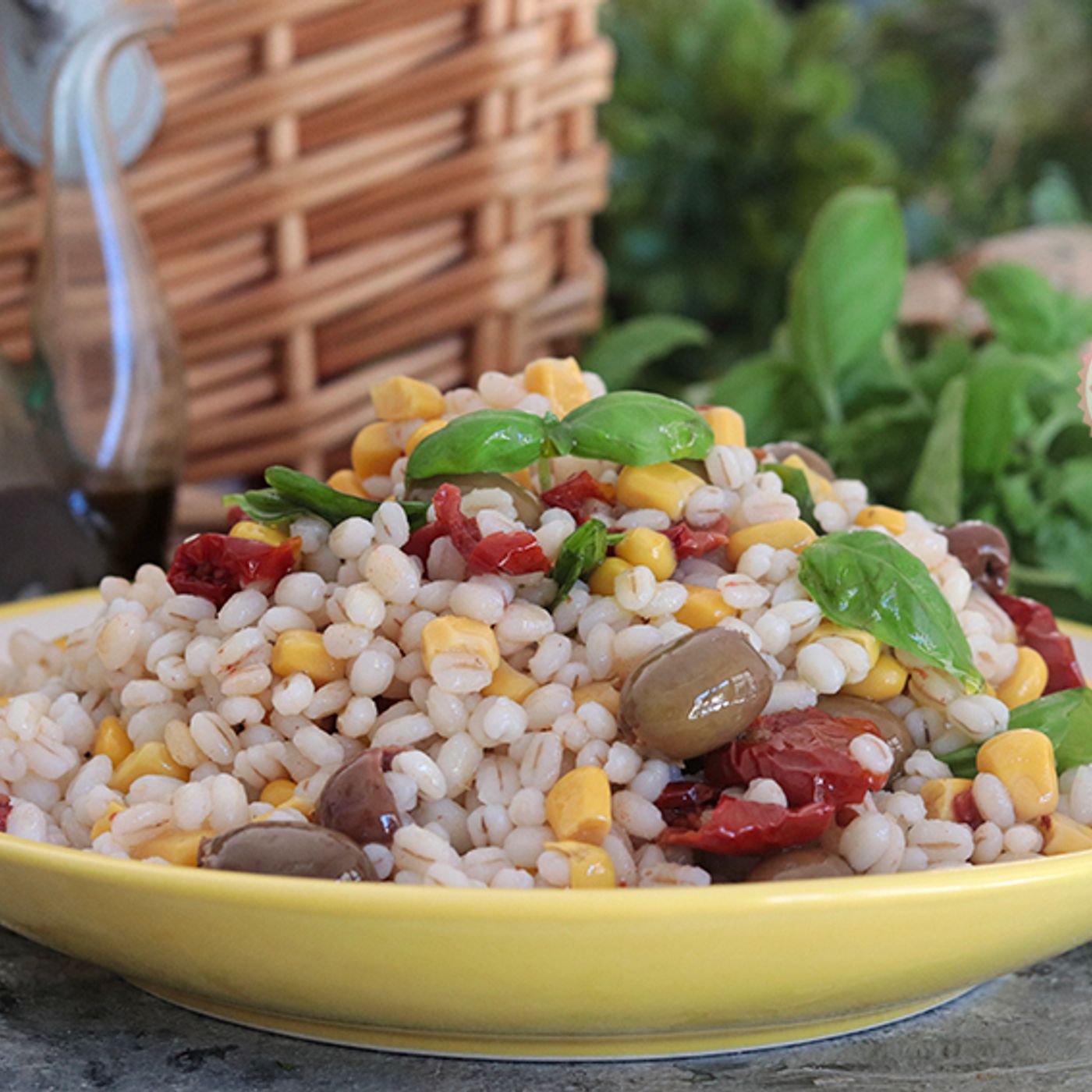 Insalata di orzo estiva