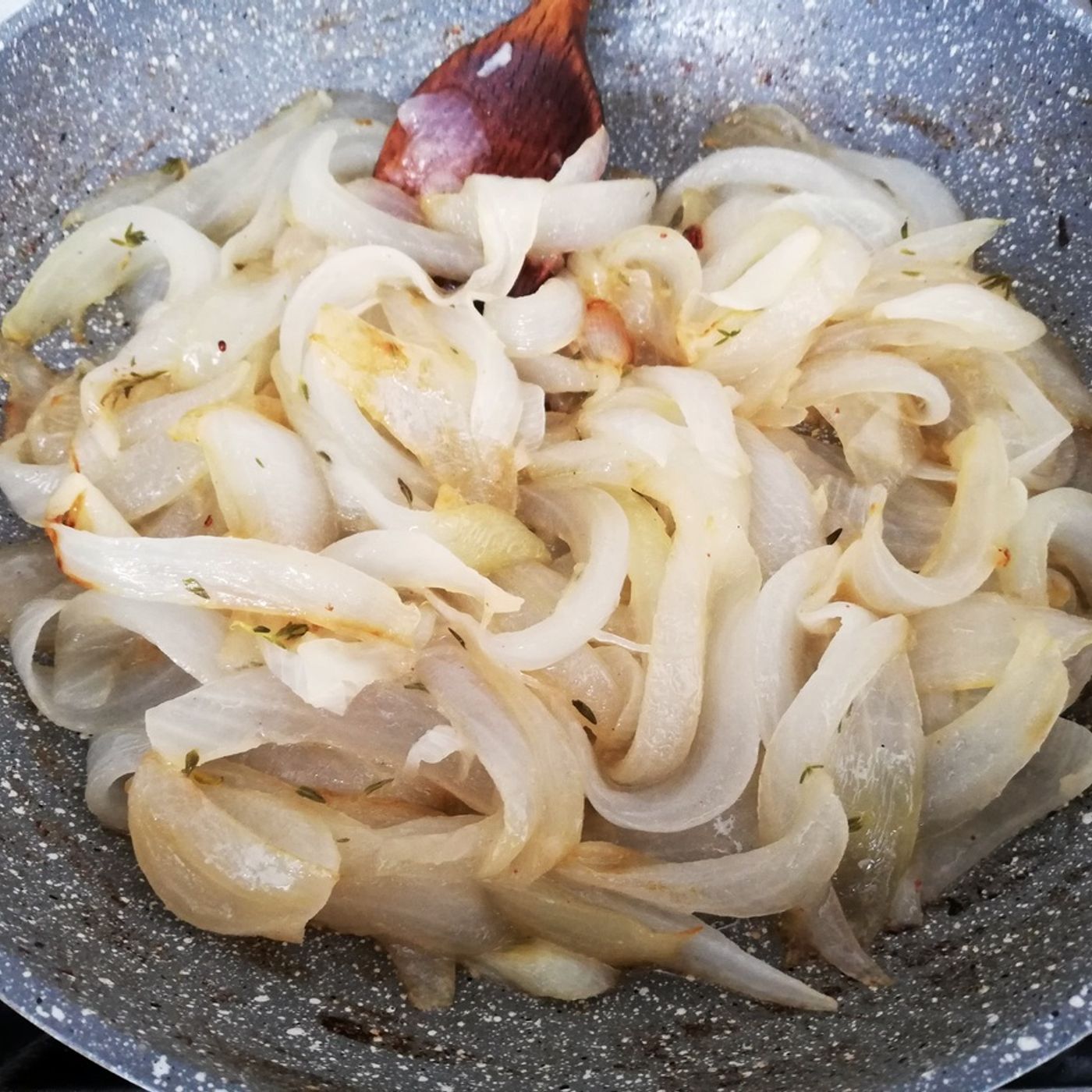 Cipolle in padella - ricetta contorno light episode artwork