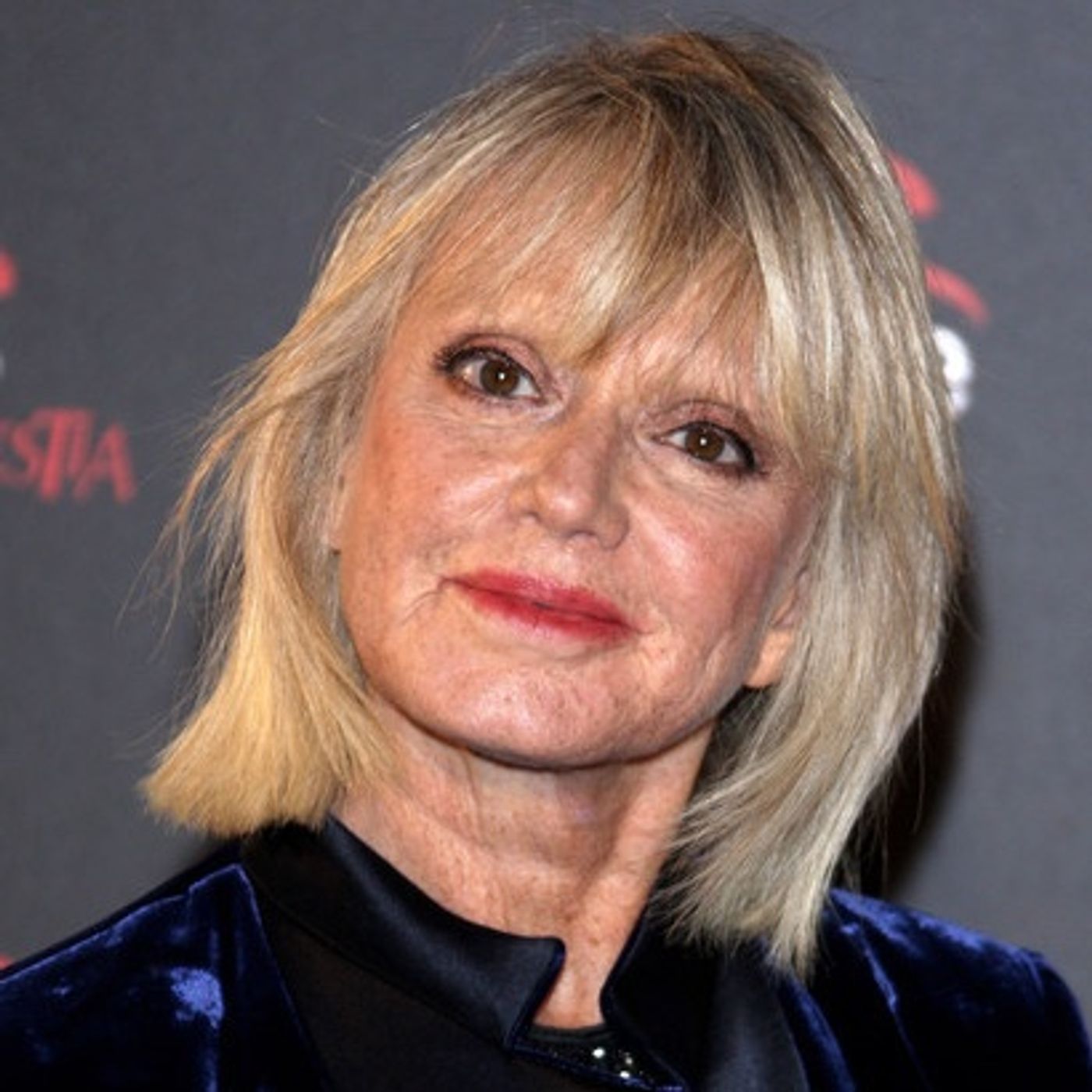 La vita straordinaria di Rita Pavone: tra musica, amore e successo