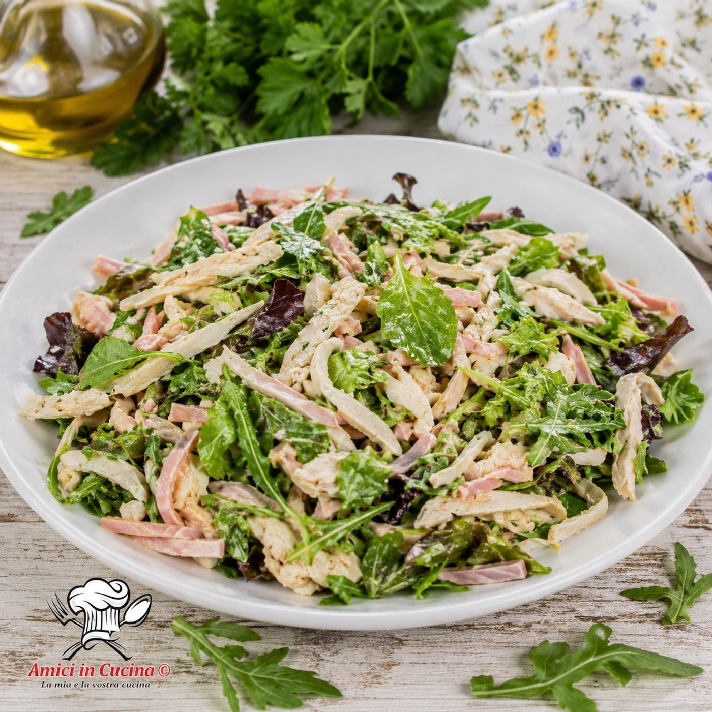 Insalata di Pollo con Mozzarella, Prosciutto Cotto e Salsa alla Maionese: Ricetta Fresca e Gustosa episode artwork