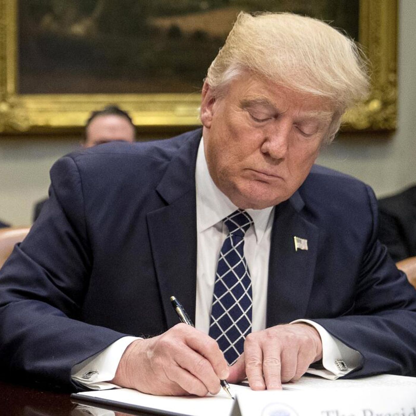 Trump arremete contra los inmigrantes dominicanos