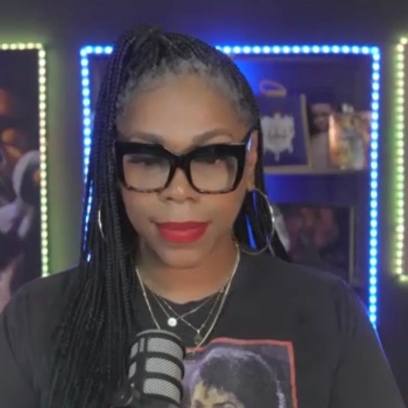 The Mutha Knows Show