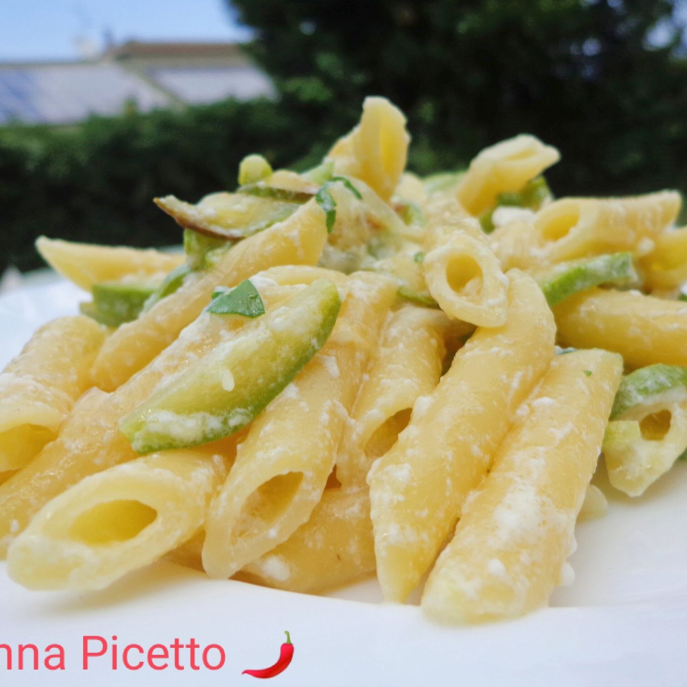 Pasta con zucchine e ricotta ricetta light episode artwork