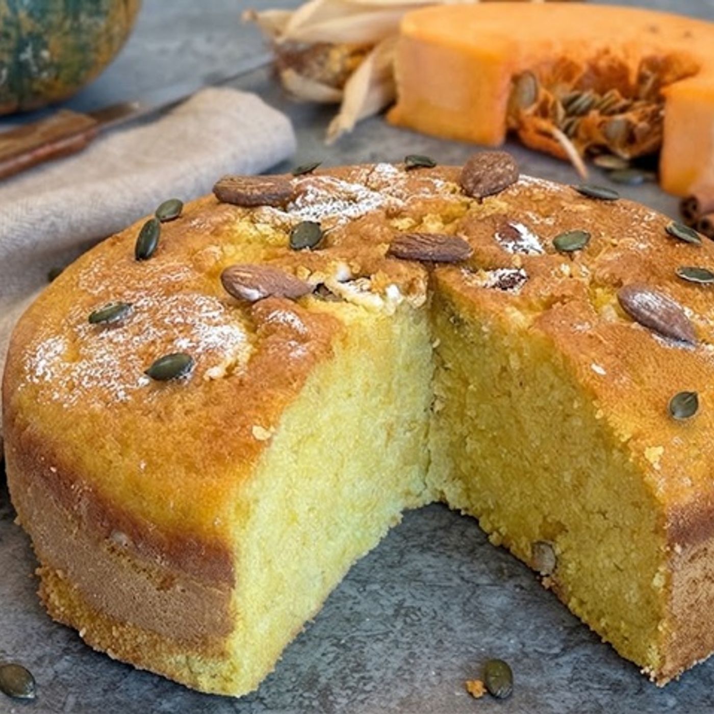 Torta alla zucca dolce e soffice senza burro (alta e umida al punto giusto)
