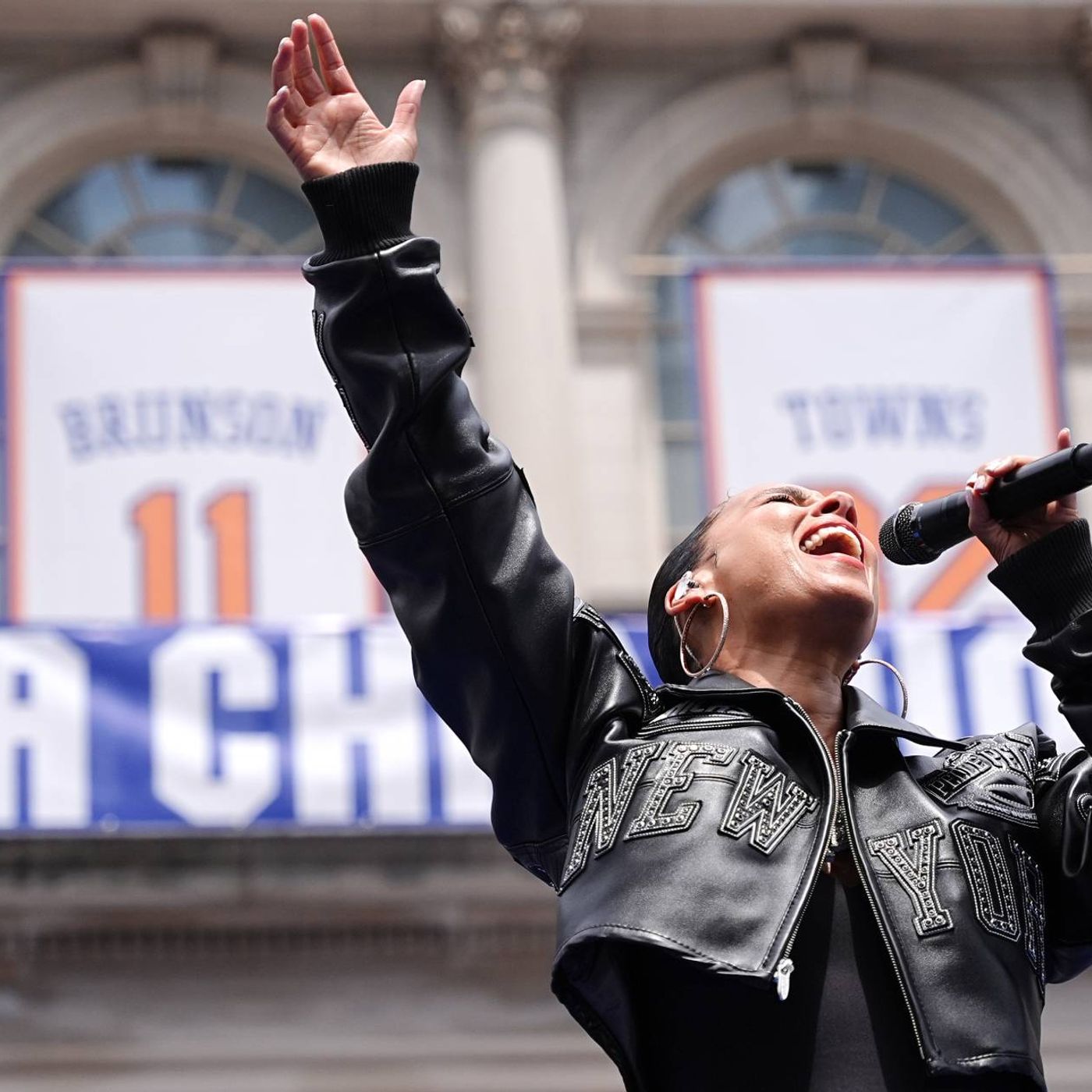 Watch the New York Knicks and Zohran Mamdani dance along to Alicia Keys’ performing ‘Empire State of Mind’ at championship parade episode artwork