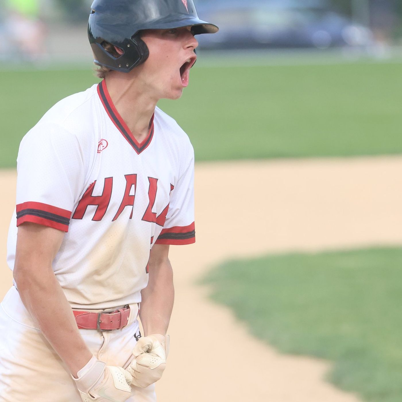 Hall’s ‘Comeback Kids’ fall short by one run to Monmouth-Roseville episode artwork