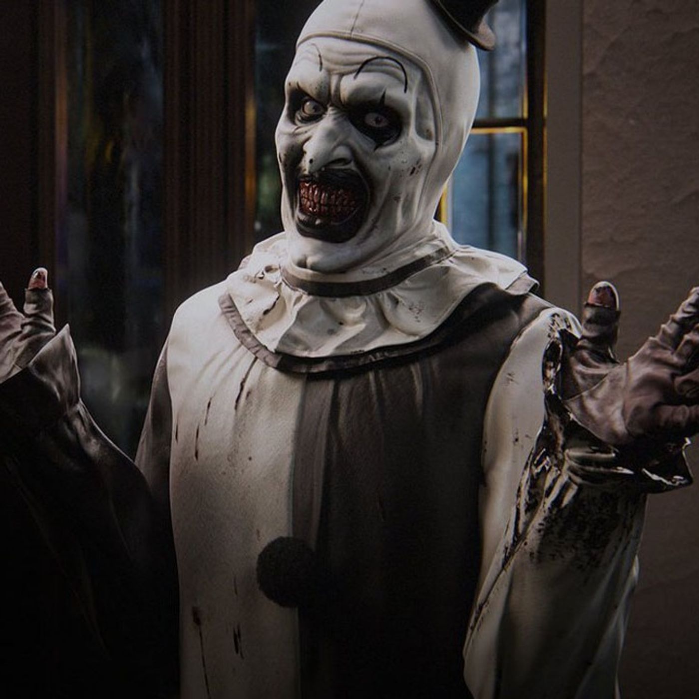 Un Demonio Deformado Se Apoderó De Mi Cuando Fuí Militar - Voces De La Noche