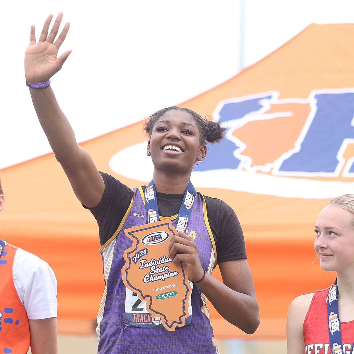Mendota’s Mariyah Elam wins 2A high jump title: Saturday’s NewsTribune roundup episode artwork