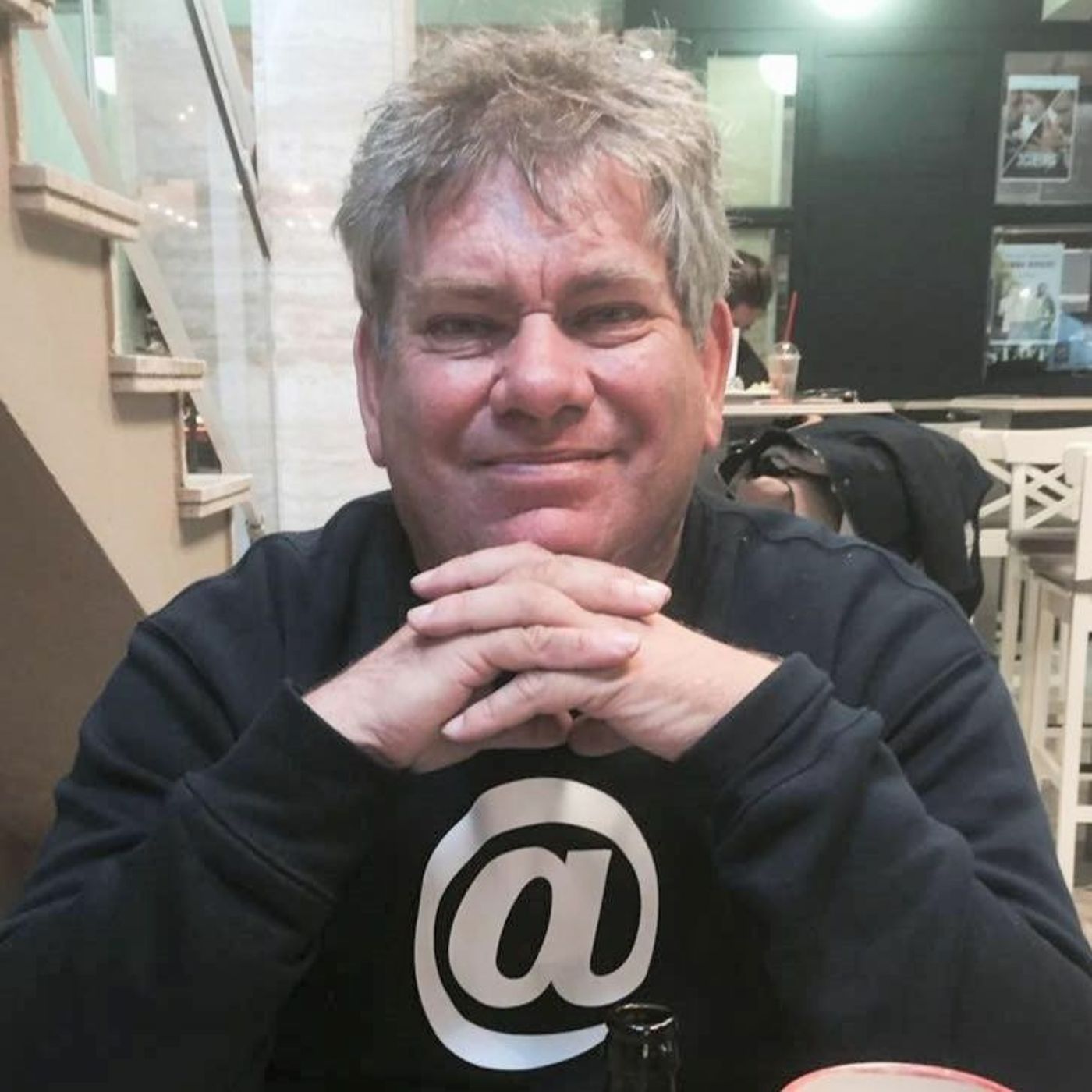 PODCAST:Revivez avec Yves Castel la passionnante saga des radios belges episode artwork
