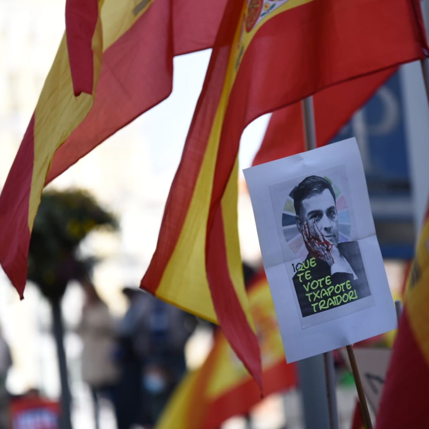 La Trinchera de Llamas del 29/03/2026 - España al límite: Ley de Eutanasia, corrupción e inmigración masiva episode artwork
