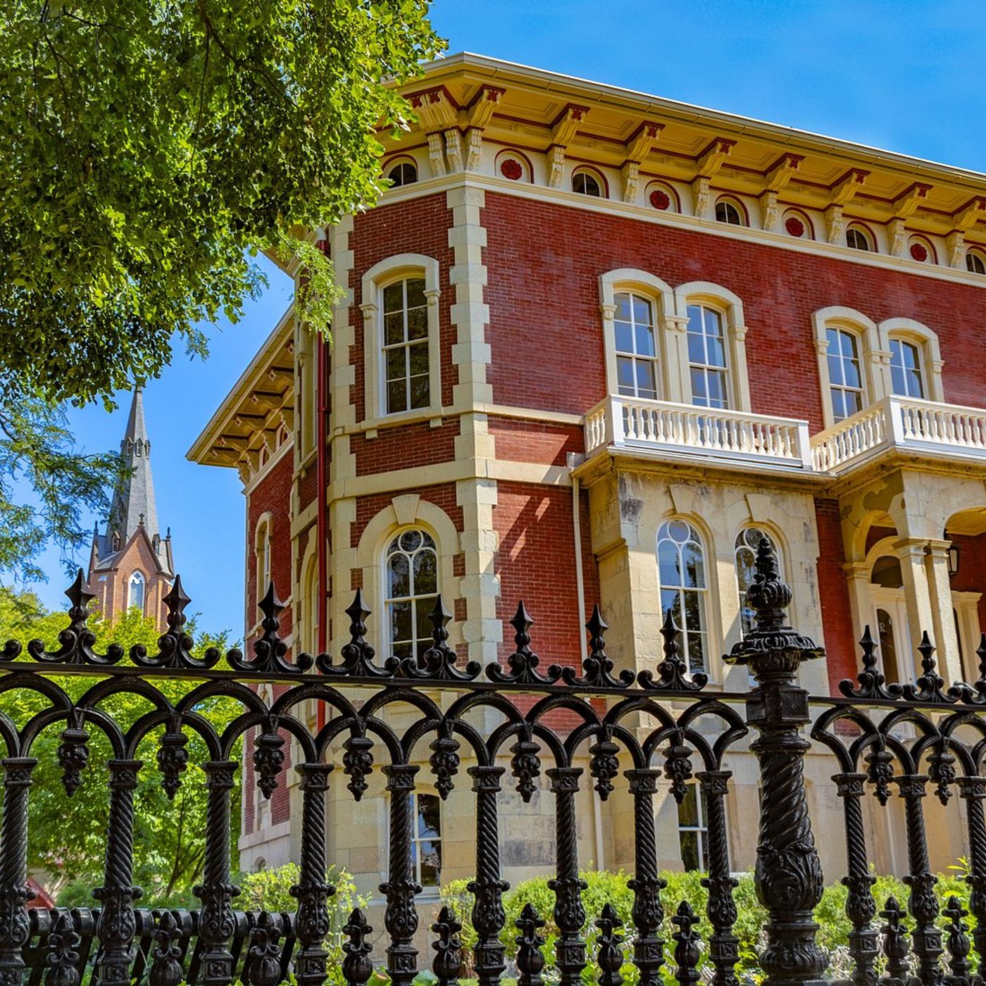 Reddick Mansion offers free admission to military families this summer episode artwork