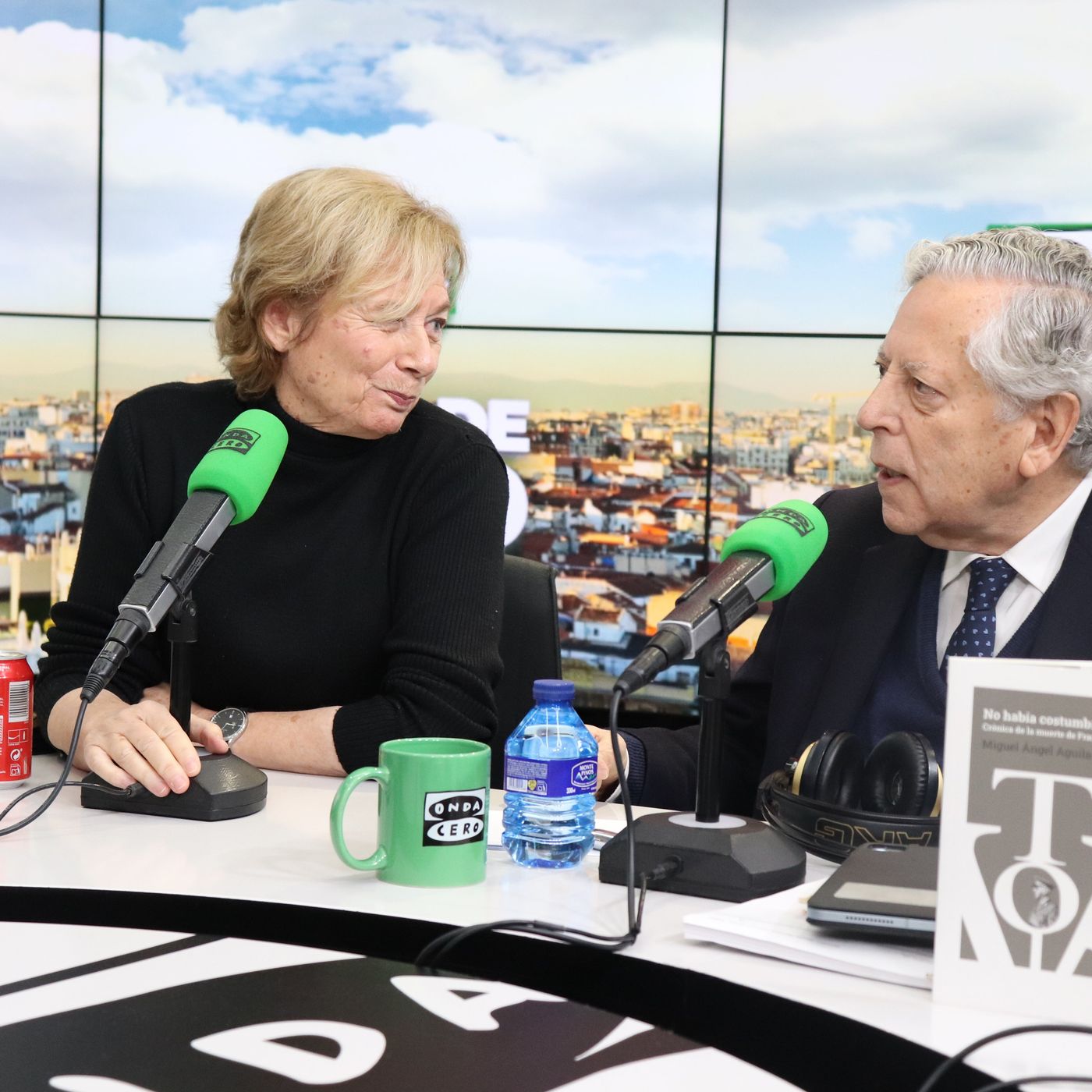 Miguel Ángel Aguilar y Pilar Cernuda recuerdan los últimos días de Franco: "Le decíamos a la policía, 'no somos torturables'"