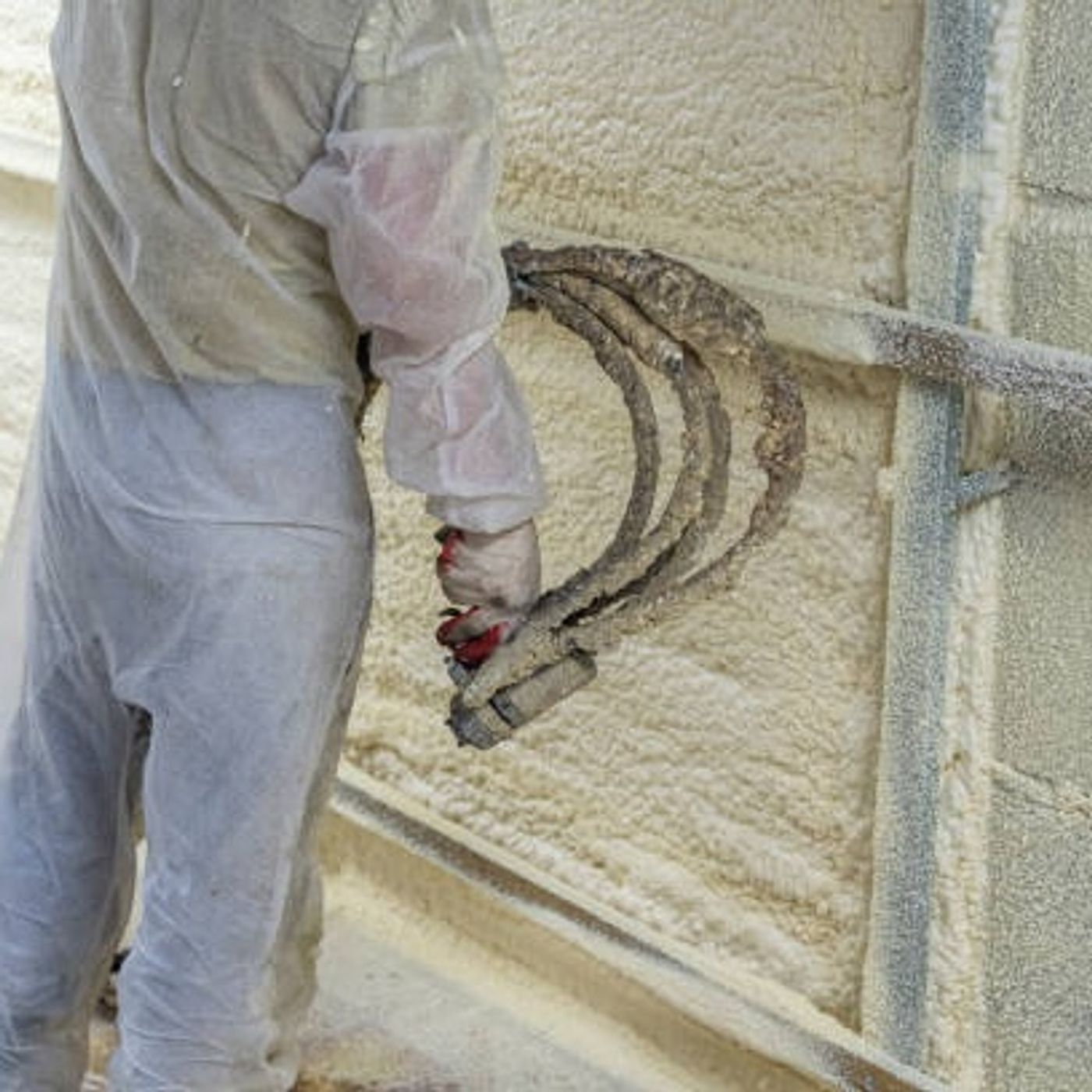 Spray Foam vs. Traditional Insulation: Which One is Right for You?
