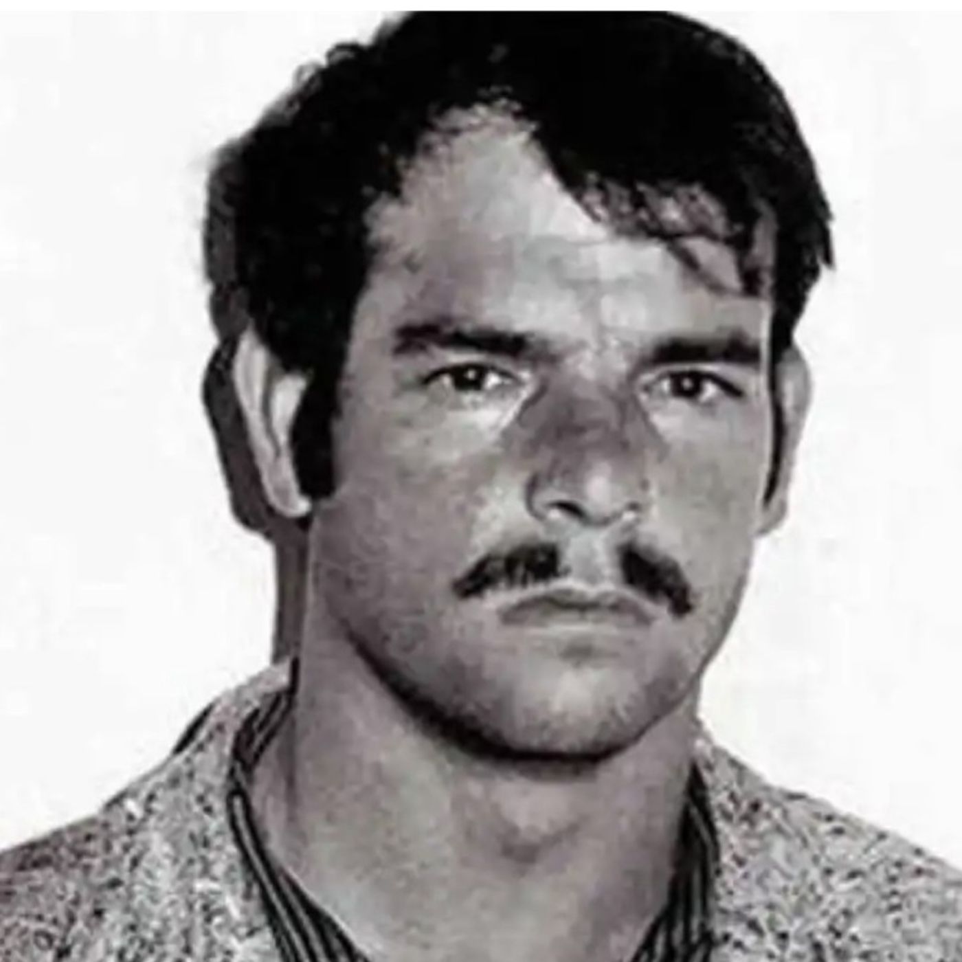 Biografías/Coral Bravo