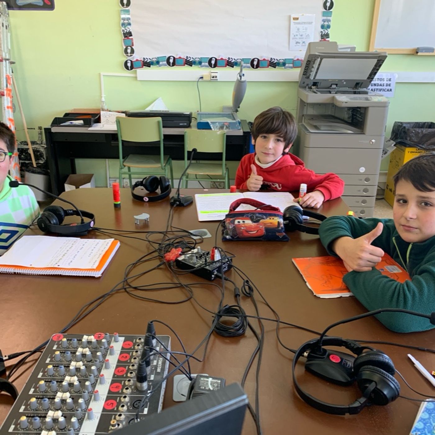 5B Ruben - Gonzalo, Alberto y Aleix - Debate sobre futbol en los recreos