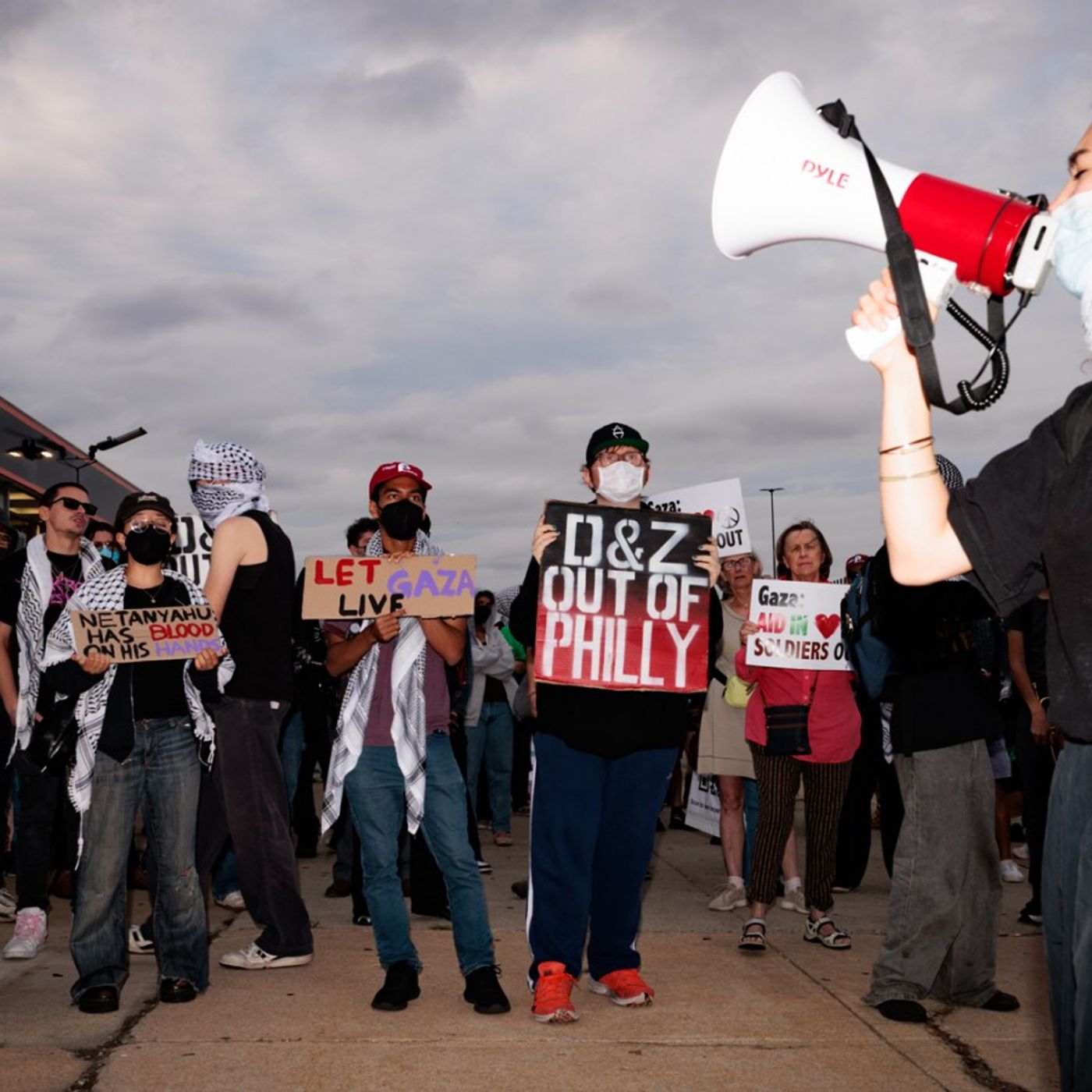 Inside the Fear, Anger, and Hope at Ed Sheeran’s Philadelphia Concert