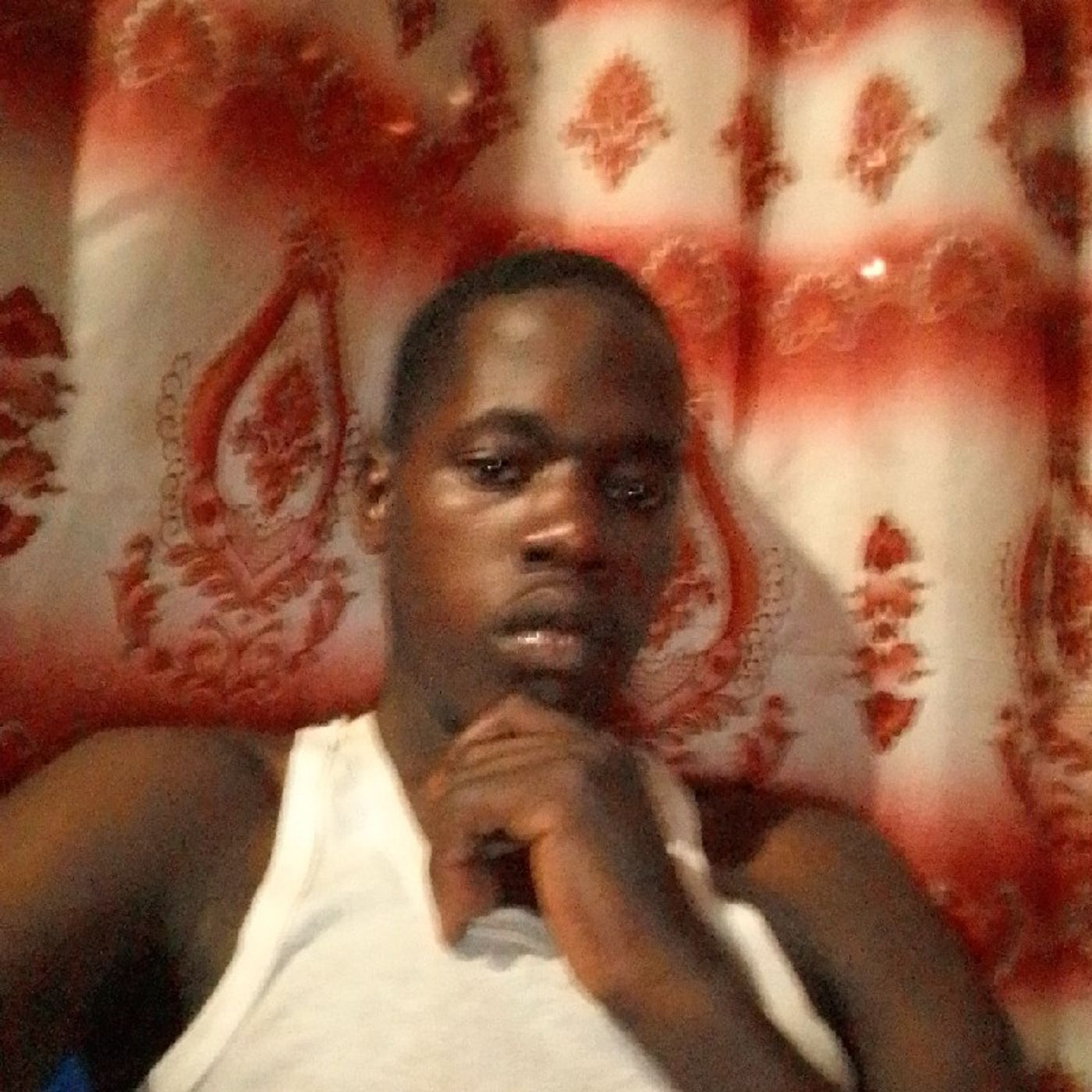 Born To Enjoy fm online radio station Thursday's program