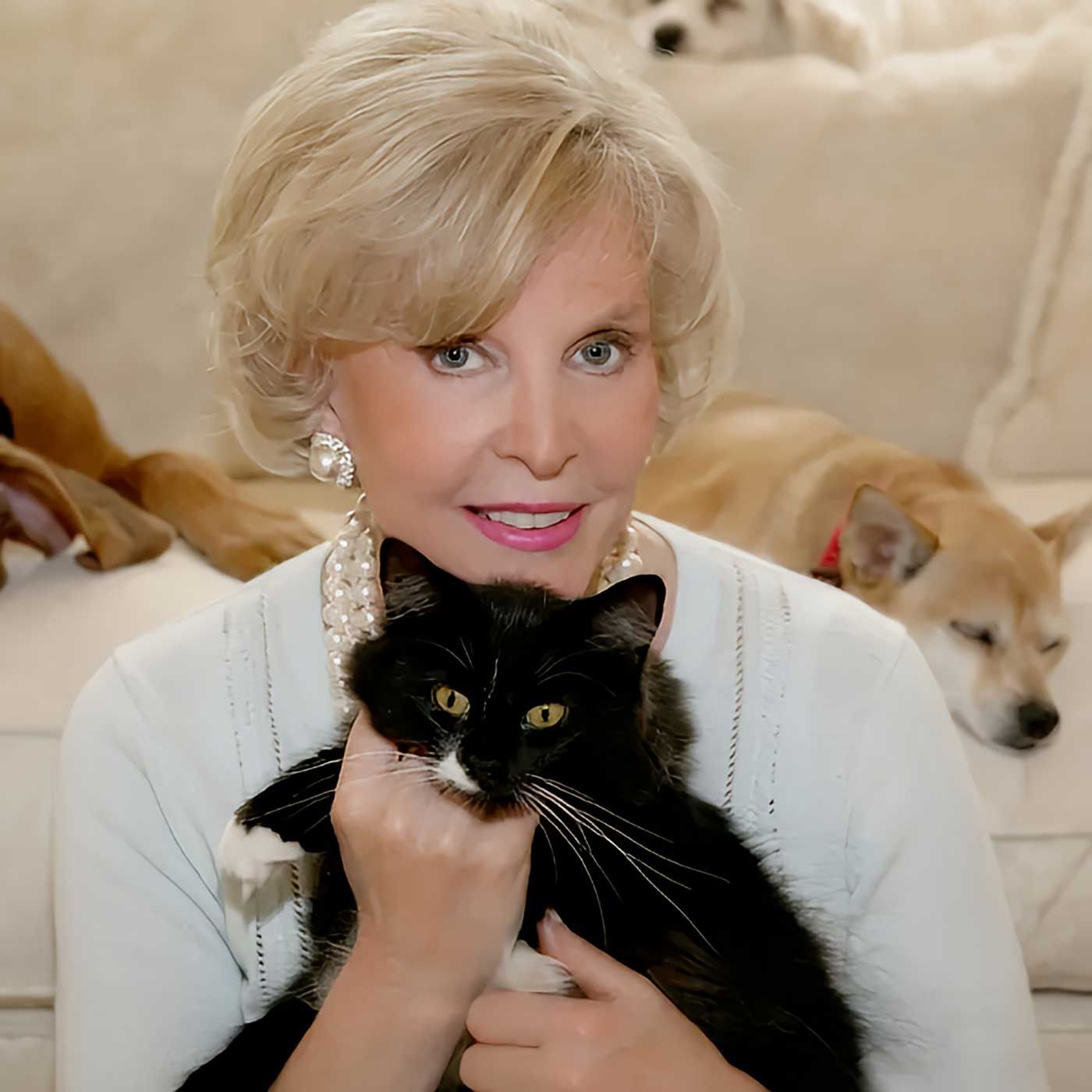 Communicator Sonya Fitzpatrick Tells Us What Your Pet Is Thinking Communicator Sonya Fitzpatrick Tells Us What Your Pet Is Thinking