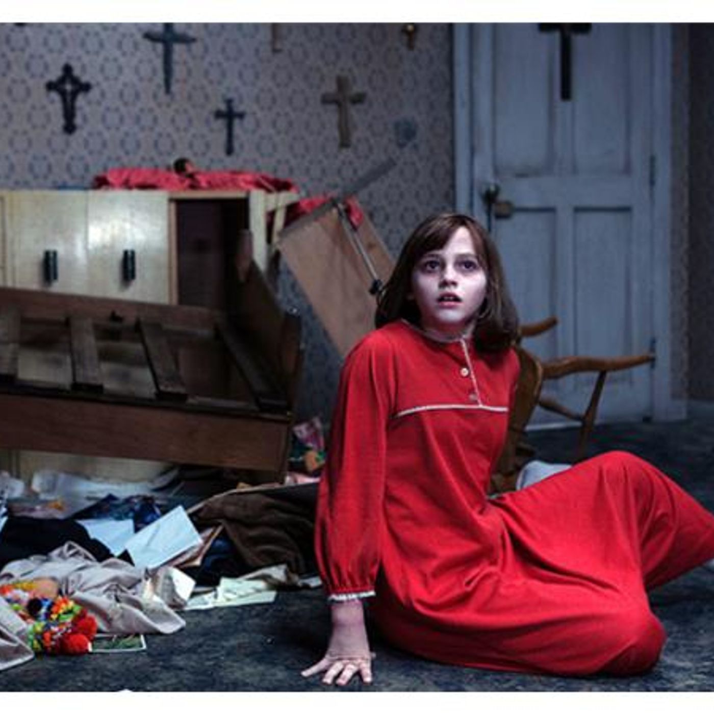 Cinema Royale #6- The Conjuring 2, Do We Need An All-Female Ocean's Eleven? episode artwork