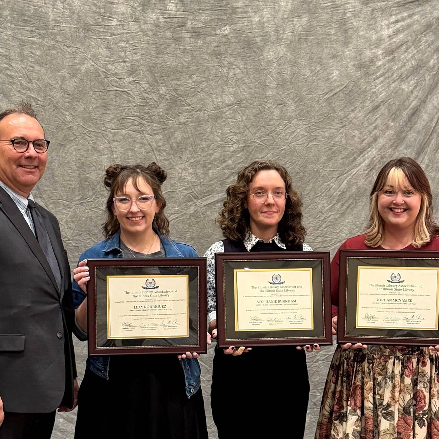 Geneva library outreach team receives association awards