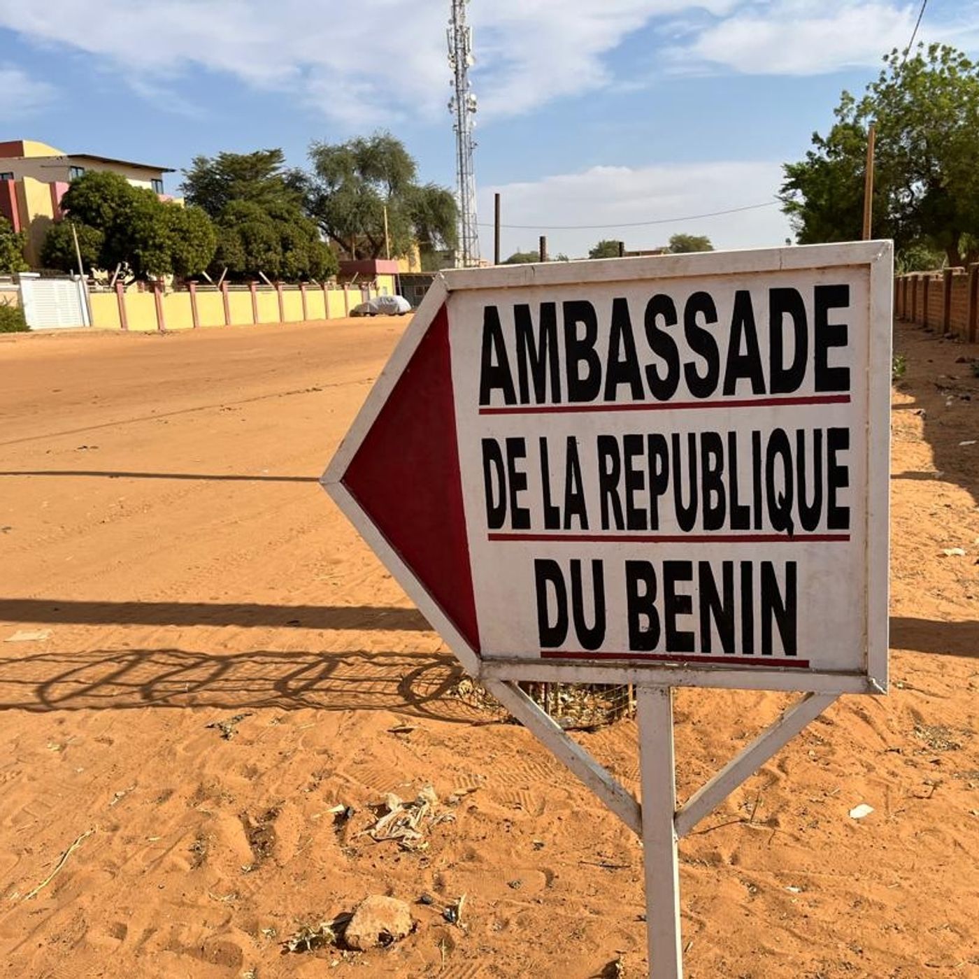 Semaine sur Kalangou : remaniement technique, diplomatie et faits marquants au Niger episode artwork