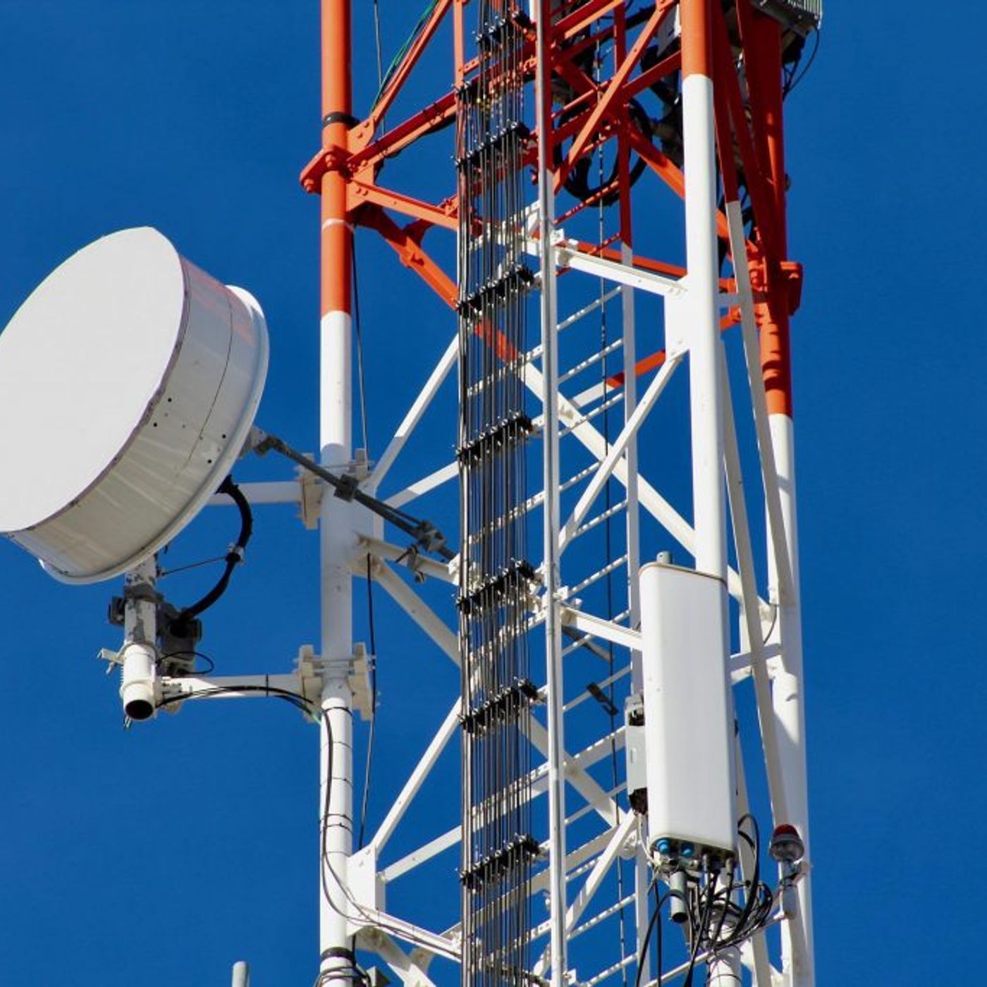 Télécommunications: l’ARCEP donne un mois aux quatre opérateurs pour améliorer la qualité de leurs services(Semaine sur Kalangou) episode artwork