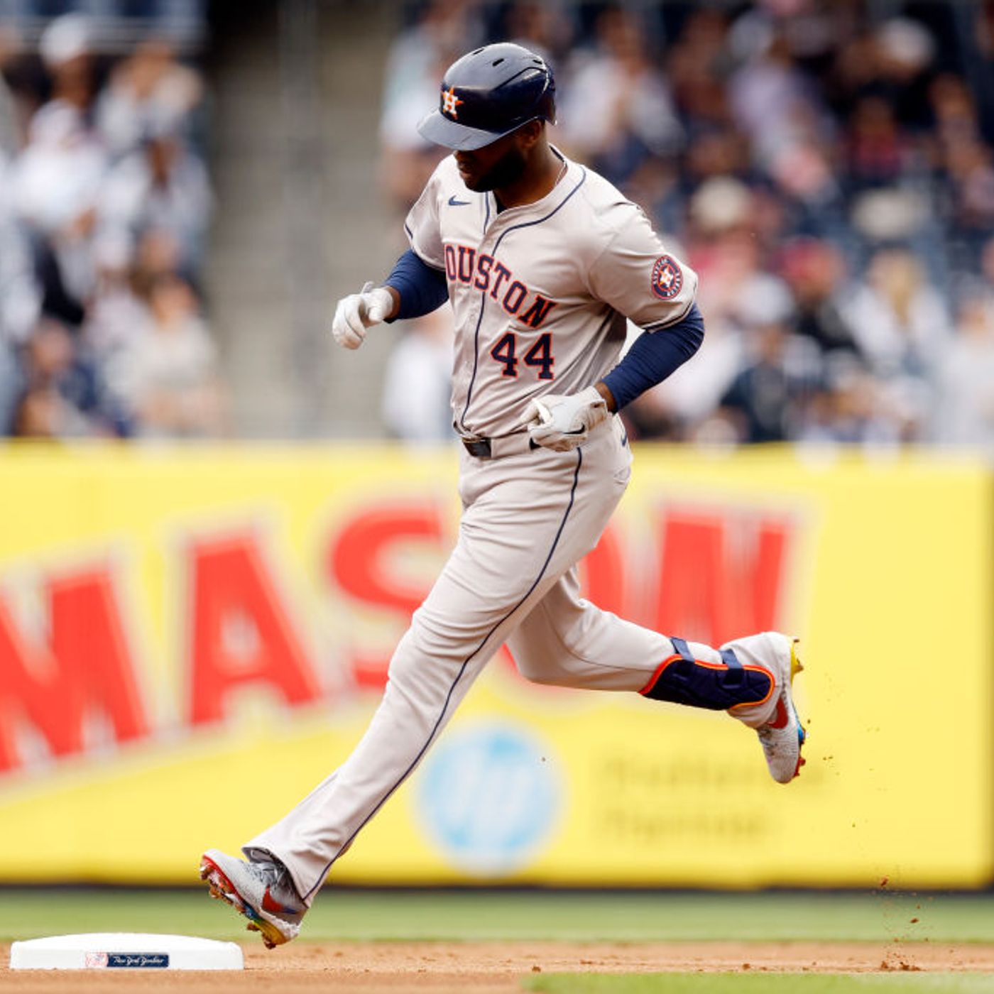 Astros Avoid Series Sweep, Singleton and Alvarez Step Up, Pressly Struggles In 8th Inning Role