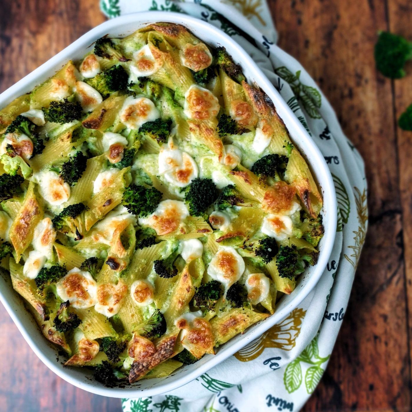 Pasta al Forno con Crema di Broccoli e Besciamella: primo saporito e cremoso, dalla invitante gratinatura dorata episode artwork