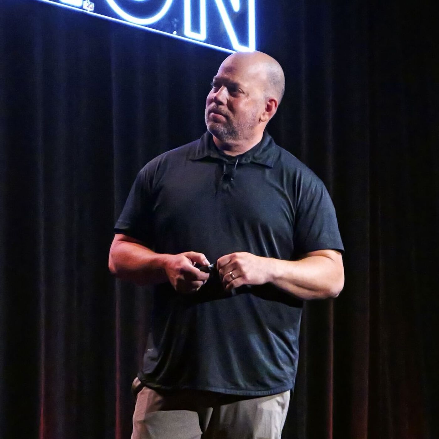 How Victra Became Verizon’s Largest Retail Partner and a $3B Business episode artwork