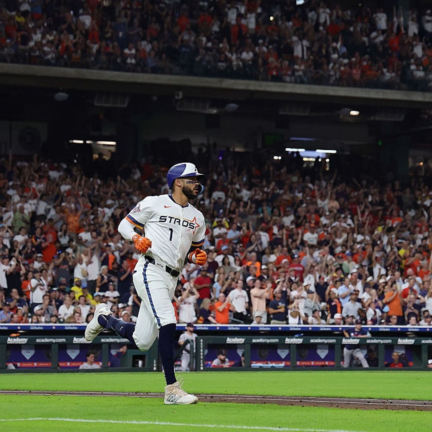 Astros Take Game 1 vs Red Sox! Josh Hader Might Be On IL, Astros Sit 67-52 With Mariners Still Close By