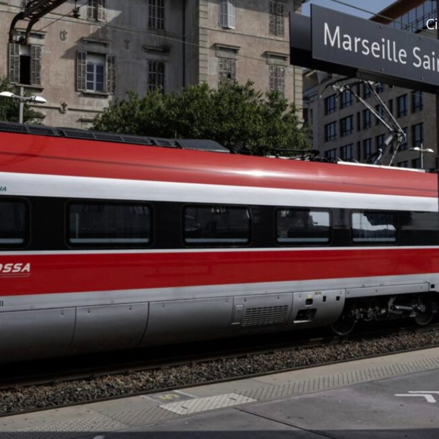 Francia24: La Francia ostacola gli operatori ferroviari stranieri - Macron vuole "difendere" la Groenlandia - Braccio di ferro su Mercosur -