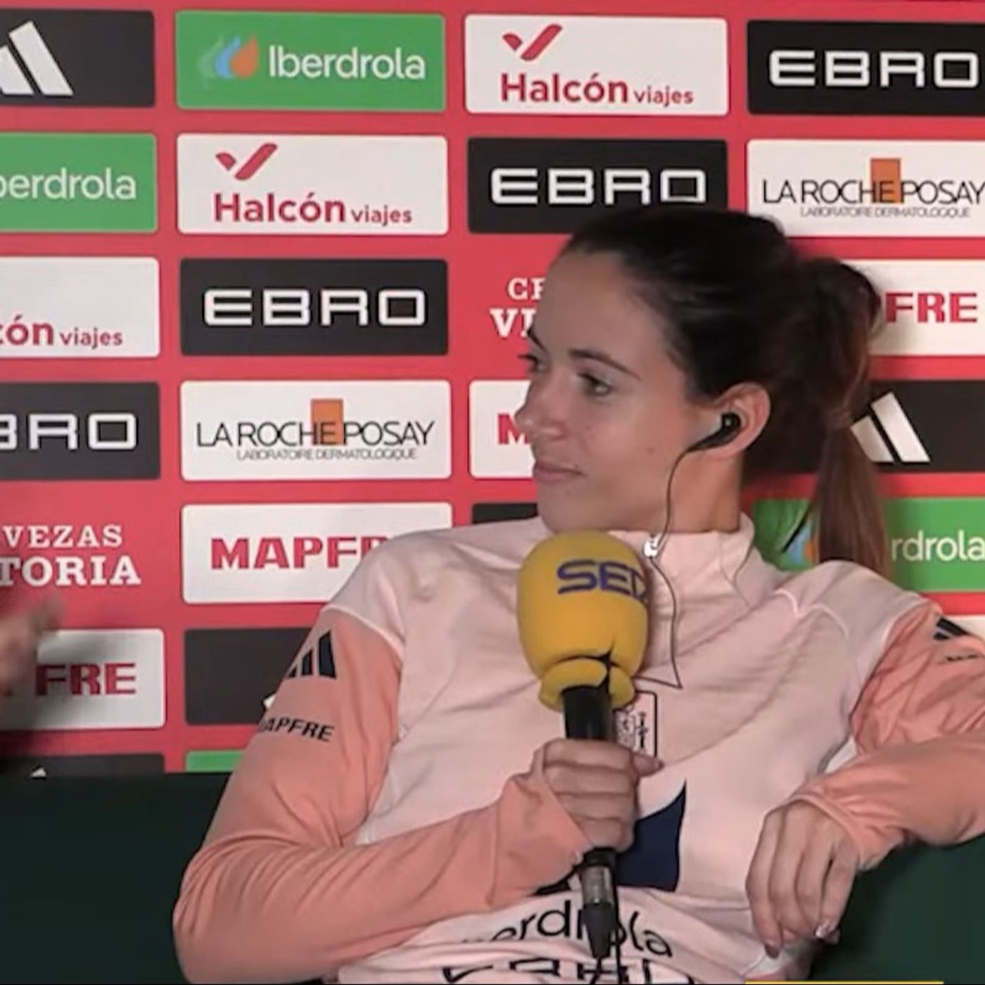 Entrevista | Aitana Bonmatí alza la voz por el fútbol femenino: "Cuando era niña, mis ídolos eran hombres. ¿Por qué ahora no va a ser al rev episode artwork