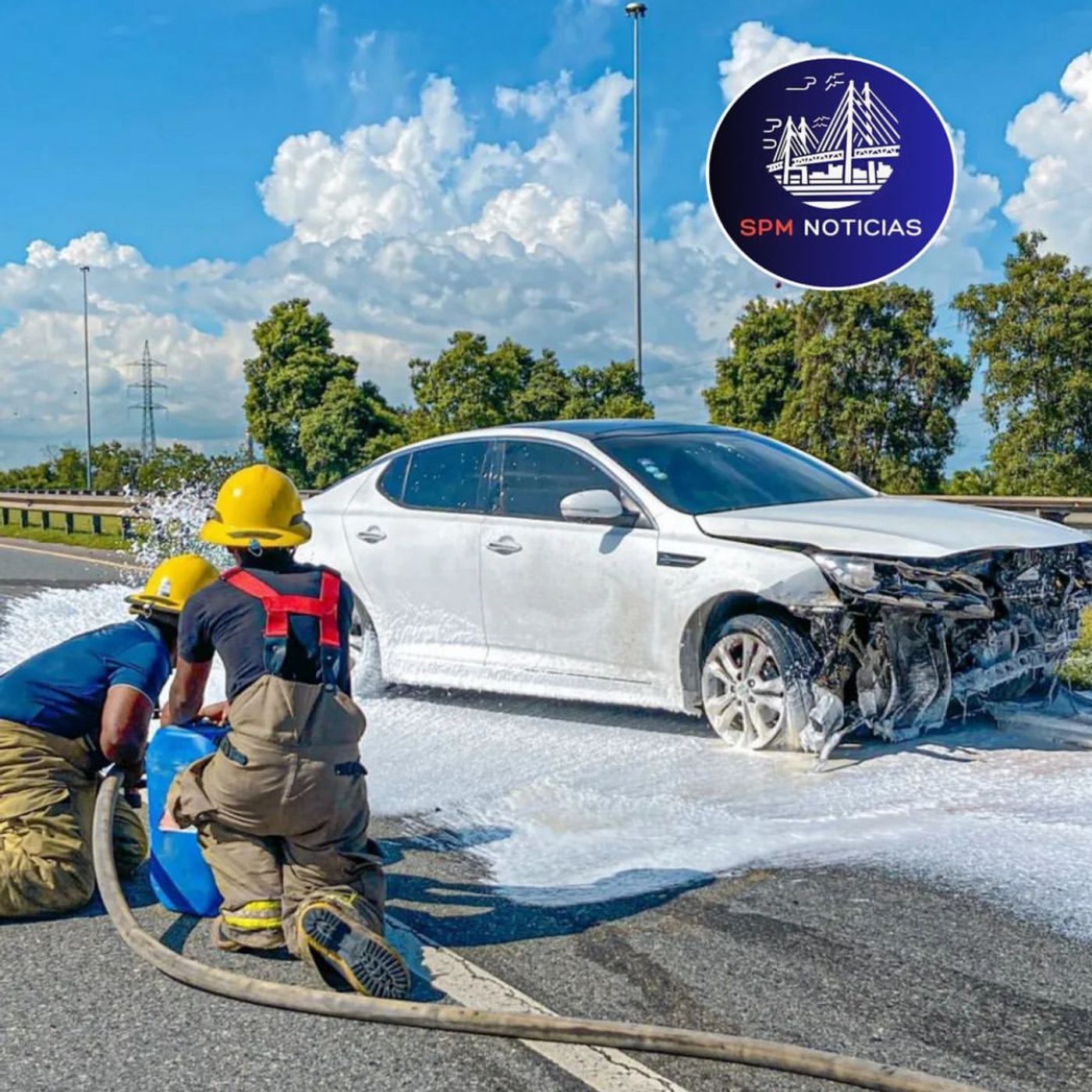 Bomberos SPM limpian derrame de combustible en la Autovía del Este episode artwork
