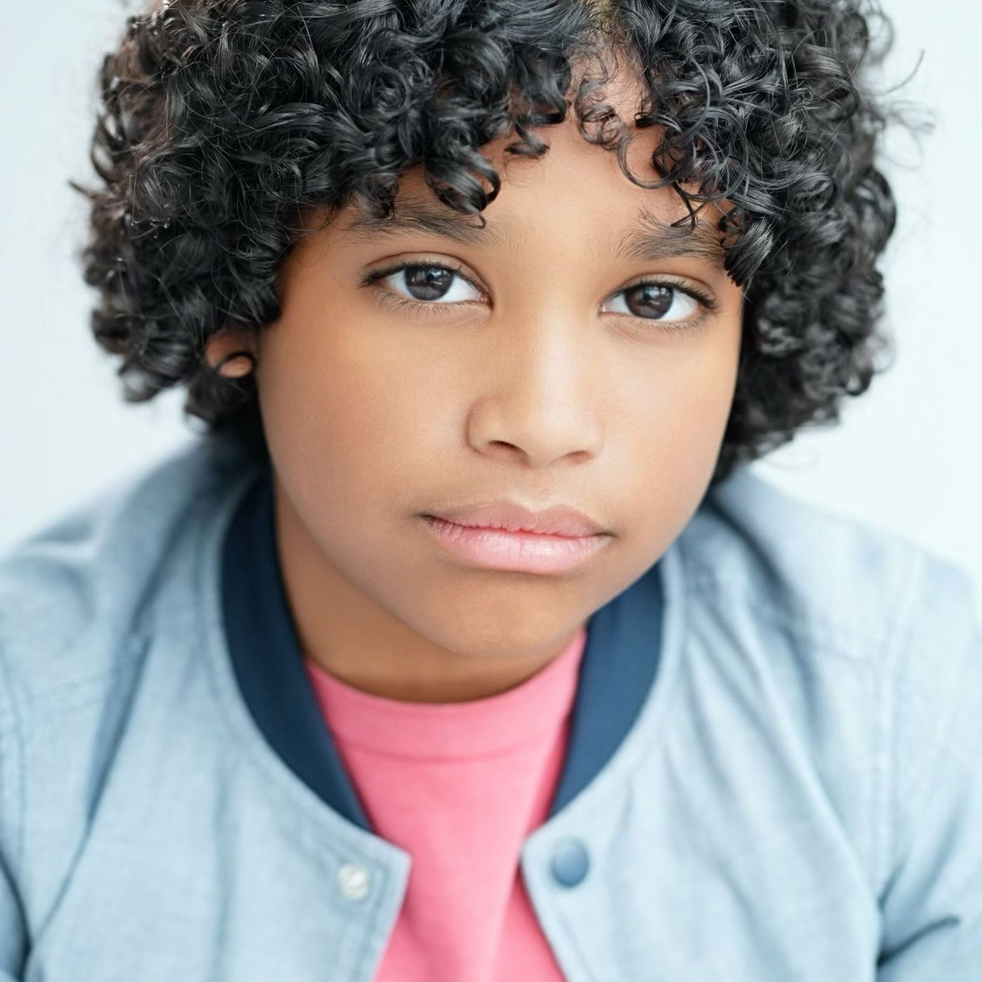 Toronto’s amazing 13-year-old multi-talented award-winning artist Jayd Deroche is my special guest! episode artwork
