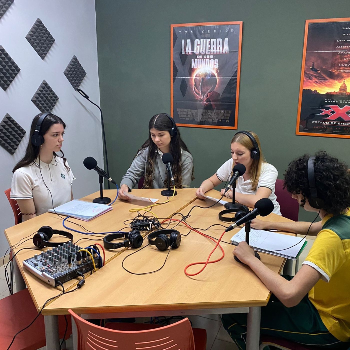 Portada de CVC RADIO