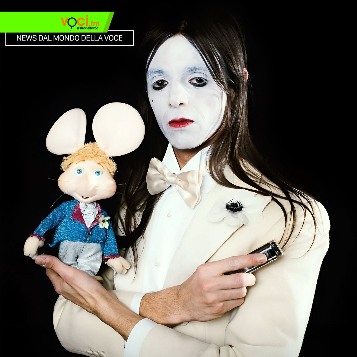 Clicca PLAY e ascolta la news "MA COSA MI DICI MAI: TOPO GIGIO CANTA A SANREMO" episode artwork