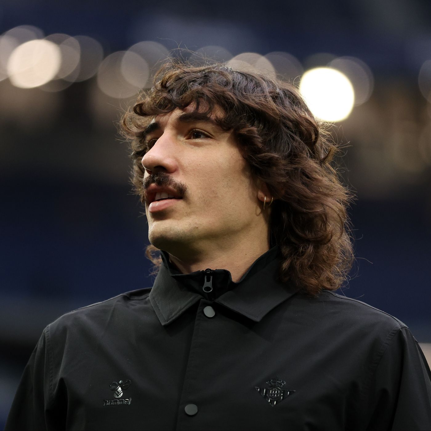 Entrevista | Héctor Bellerín, en 'El Larguero': "Echo de menos más posicionamiento, valentía y personalidad en mis compañeros deportistas" episode artwork