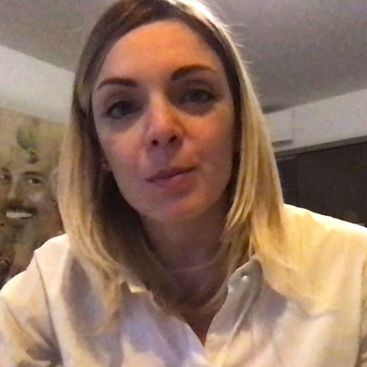 Quando sei STANCA DI SCAVARE NEL PASSATO con la psicologa, e desideri AGIRE CON POSITIVITA’ SULLA TUA VITA episode artwork