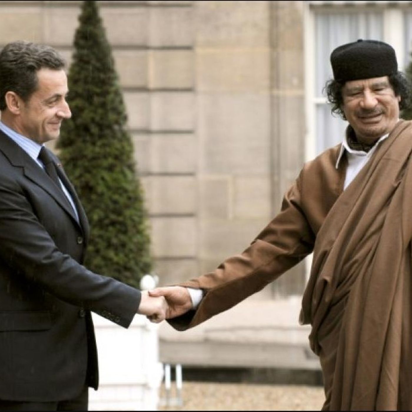 Francia24: Sarkozy oggi in prigione? - Lecornu, "iI piu' debole tra i primi ministri francesi" - Commento di Rachel e Koan del giorno
