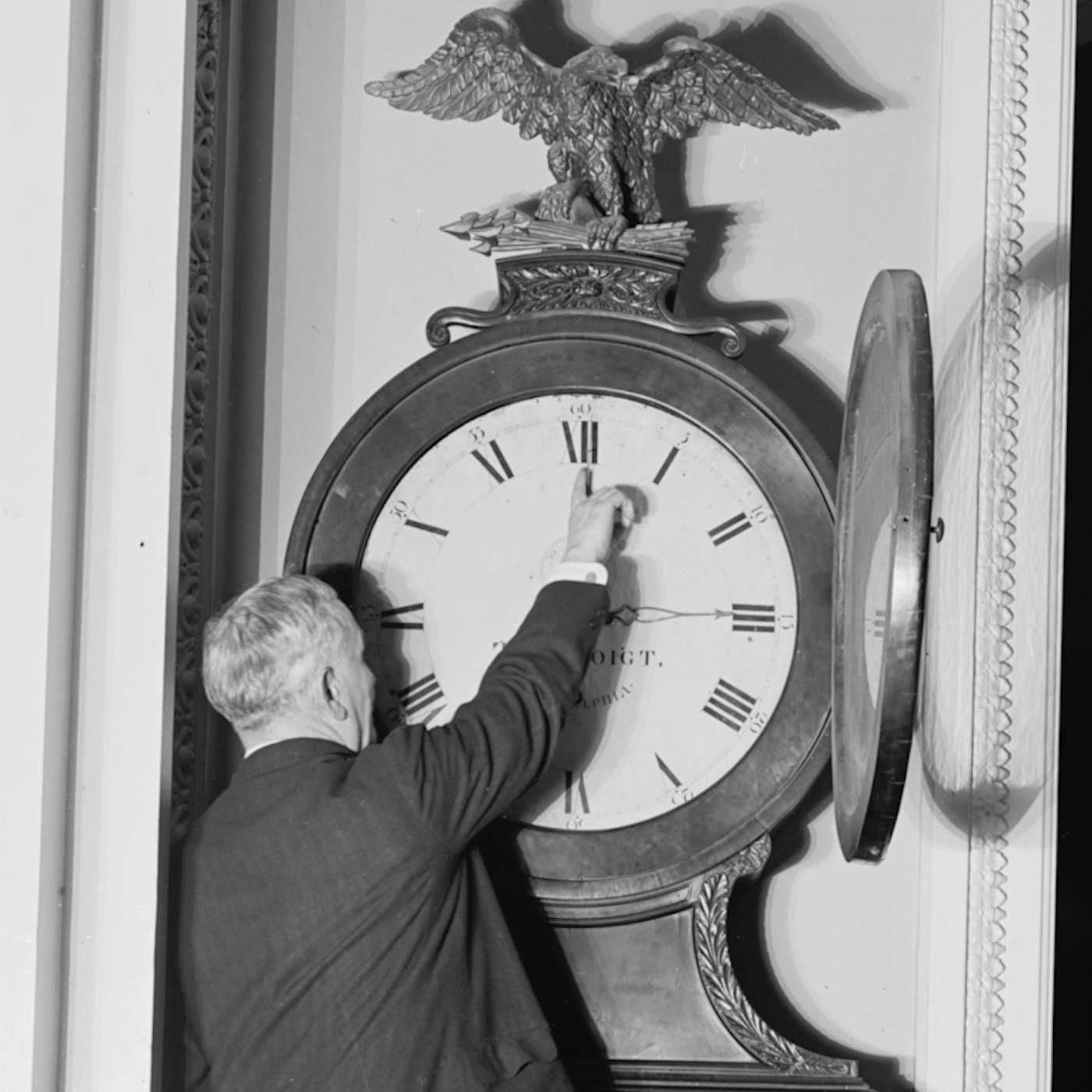 A vueltas con el cambio de hora: el polémico vestigio de la crisis del petróleo